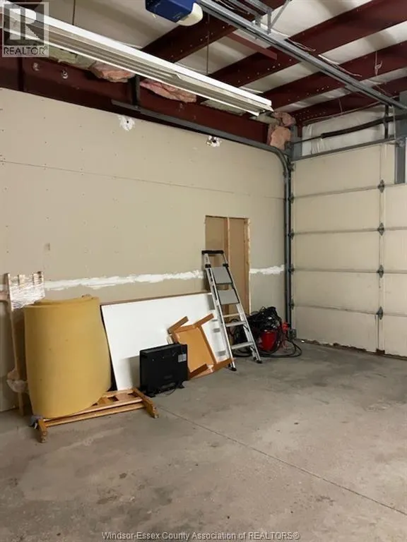 357 QUEEN STREET Unit# V/L + SHOP + GARAGE