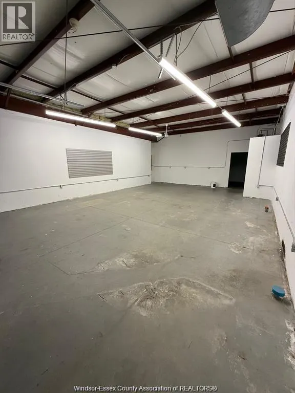 357 QUEEN STREET Unit# V/L + SHOP + GARAGE