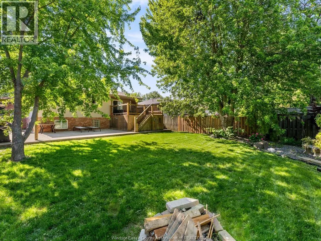 791 HELENA CRESCENT
