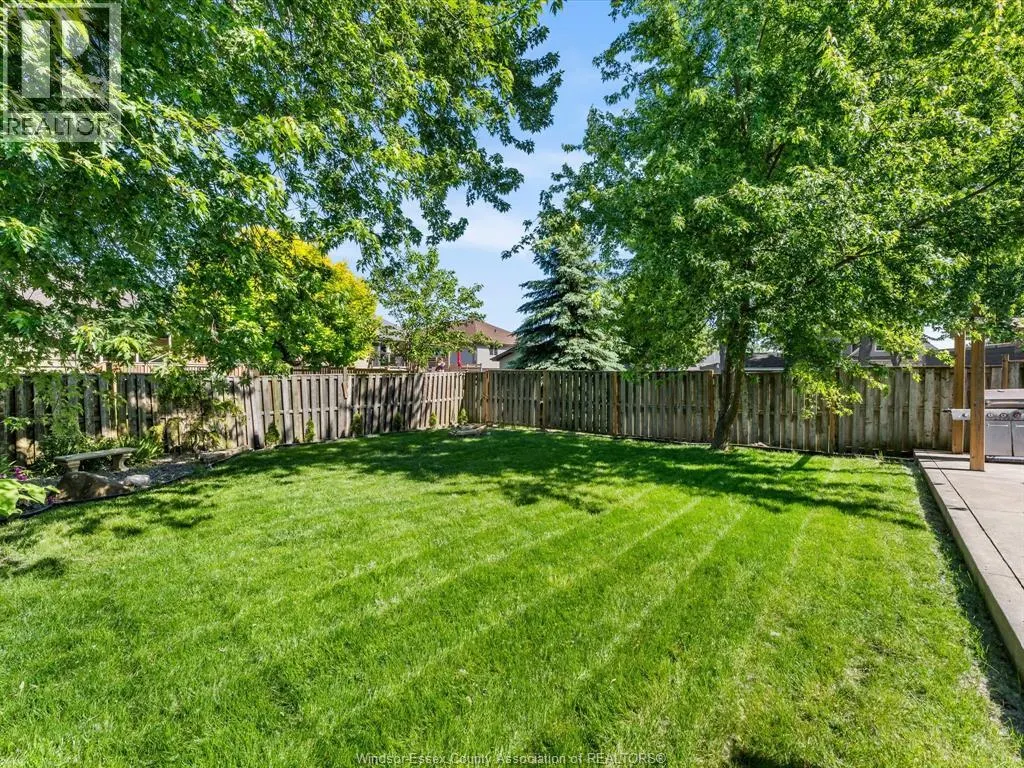 791 HELENA CRESCENT