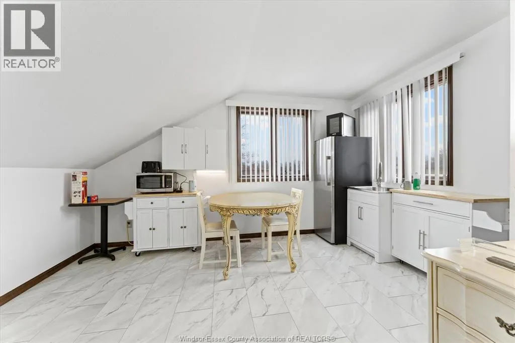 1467 GUILDWOOD CRESCENT