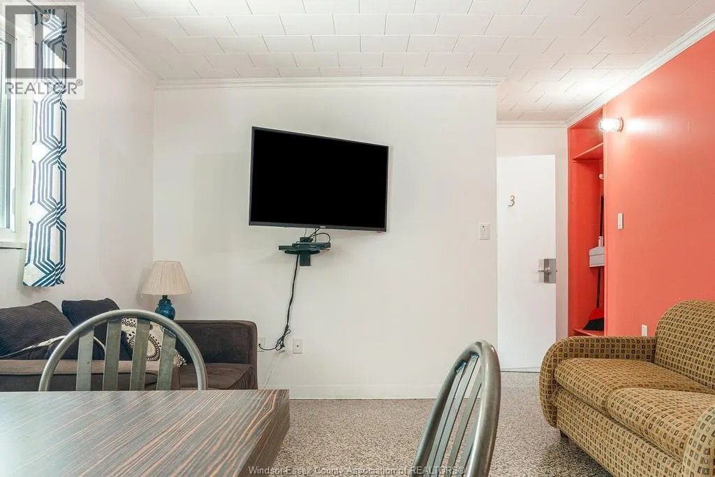 840 Ross Lane Unit# 3