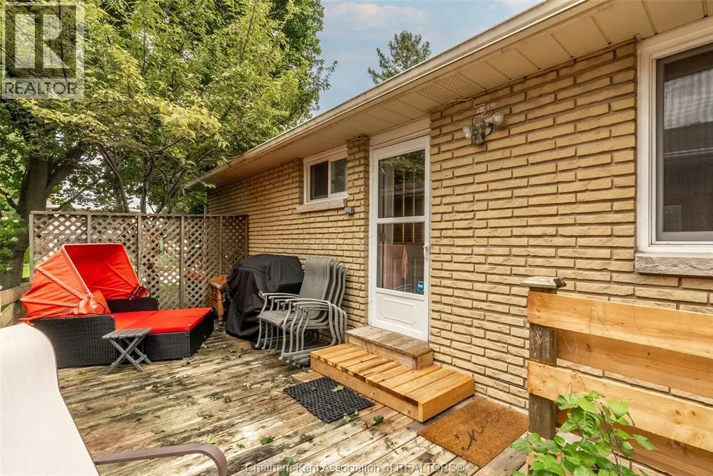 591 King STREET West