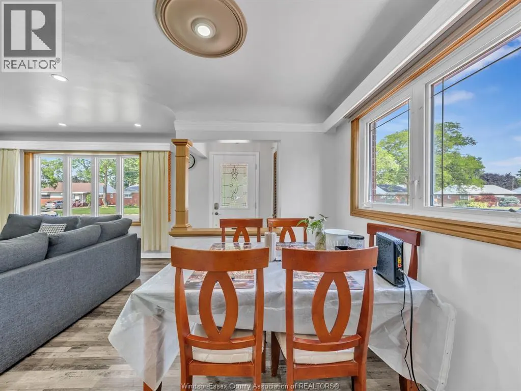 3551 DOMINION BOULEVARD