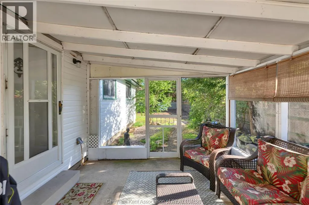 27 Marion AVENUE