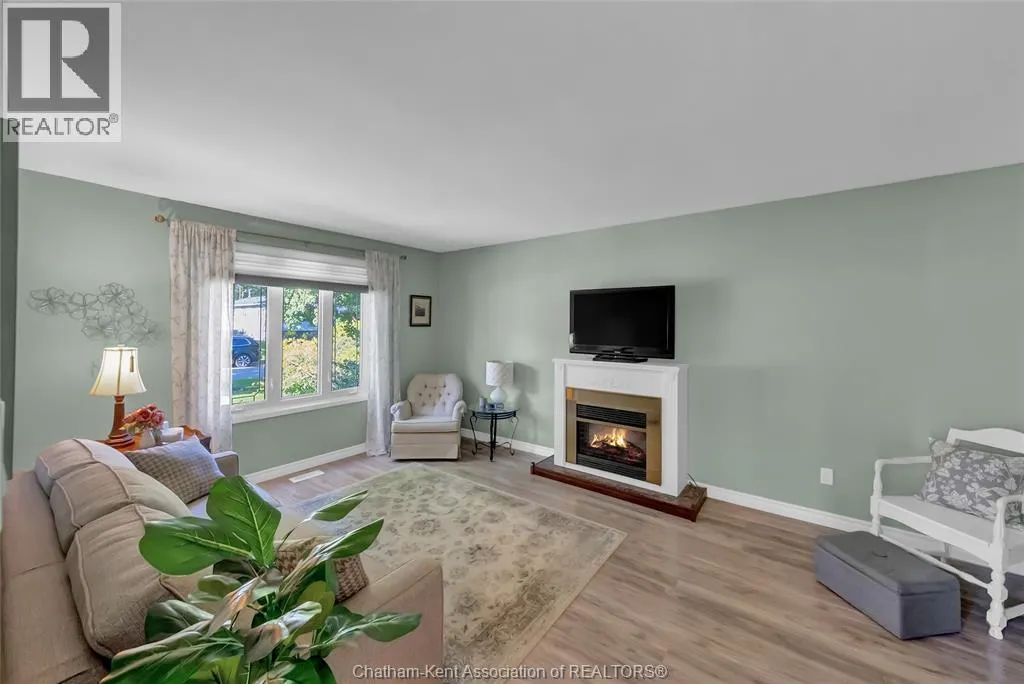 27 Marion AVENUE