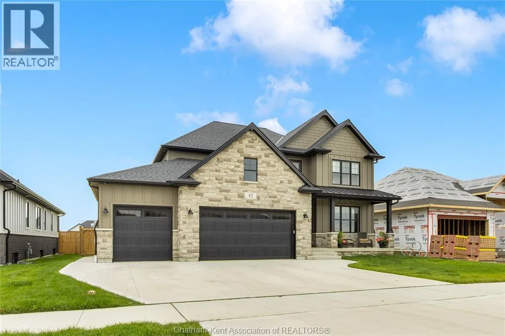 42 ROSEWOOD CRESCENT