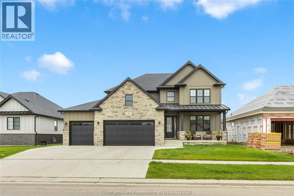 42 ROSEWOOD CRESCENT