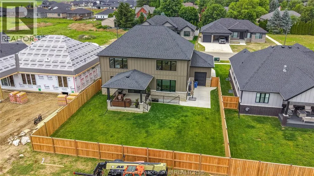 42 ROSEWOOD CRESCENT