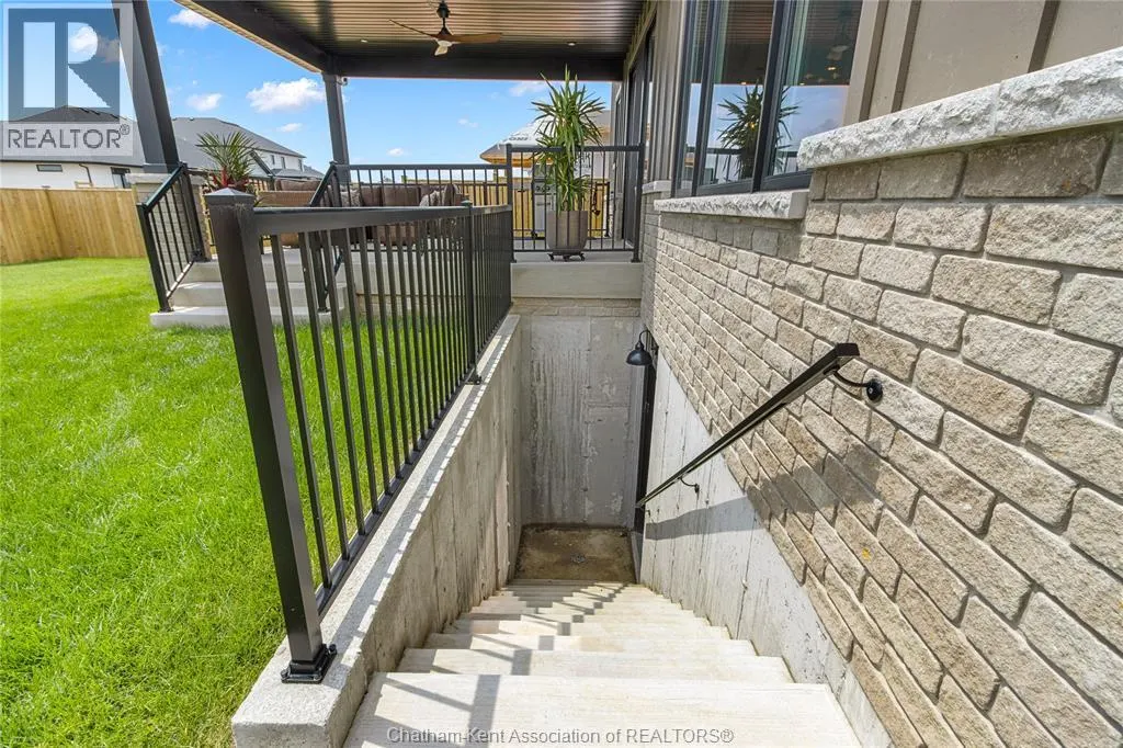 42 ROSEWOOD CRESCENT