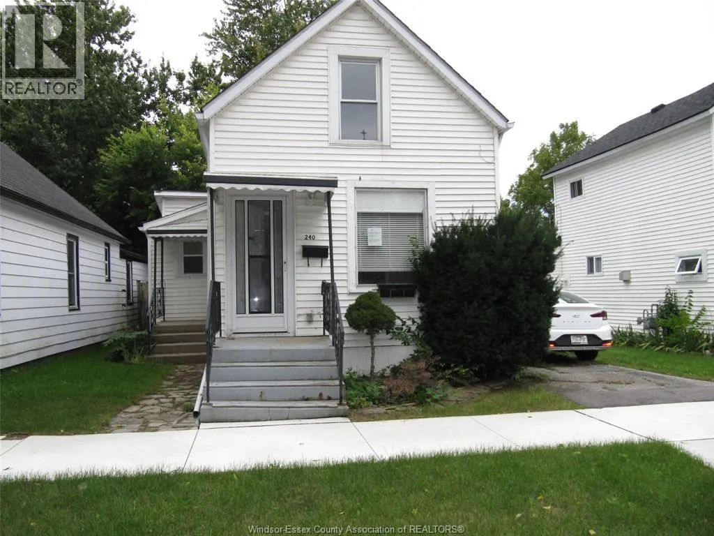 240 George STREET