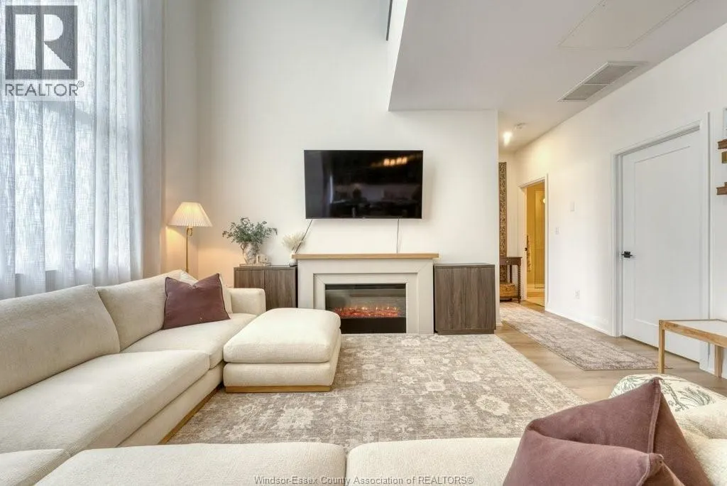 4300 Laurier PARKWAY Unit# 215