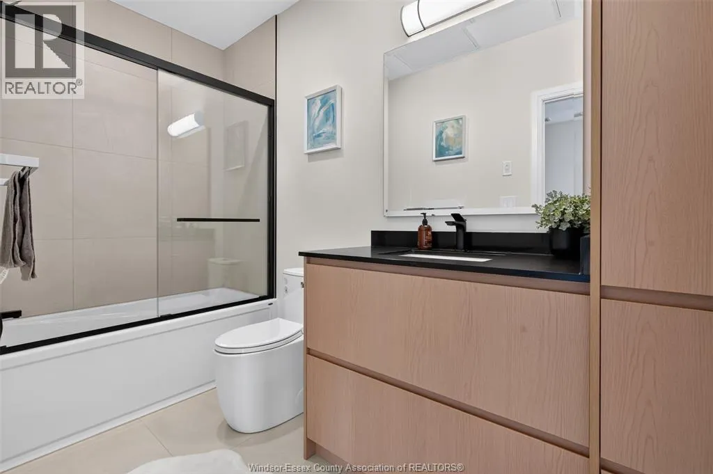4400 Laurier PARKWAY Unit# 206