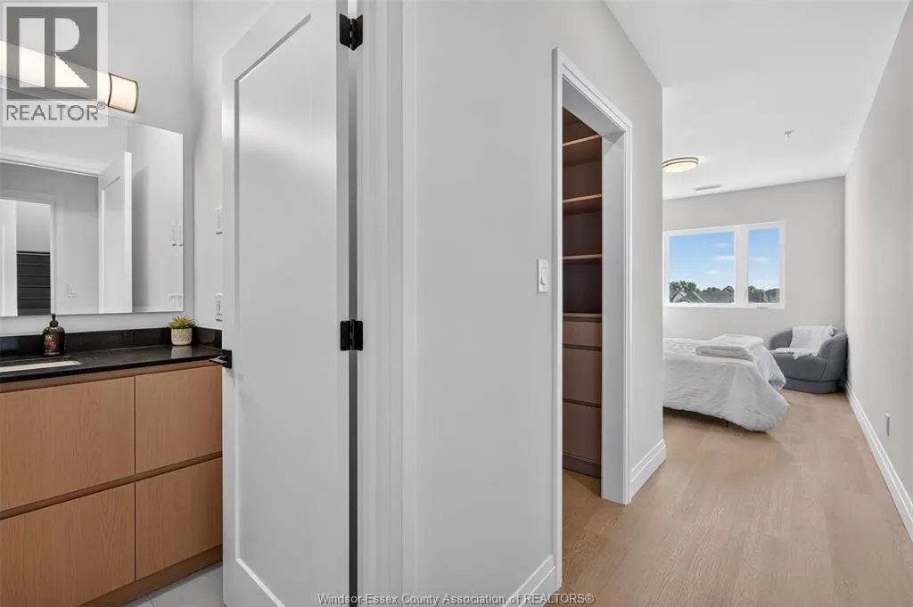 4400 Laurier PARKWAY Unit# 206