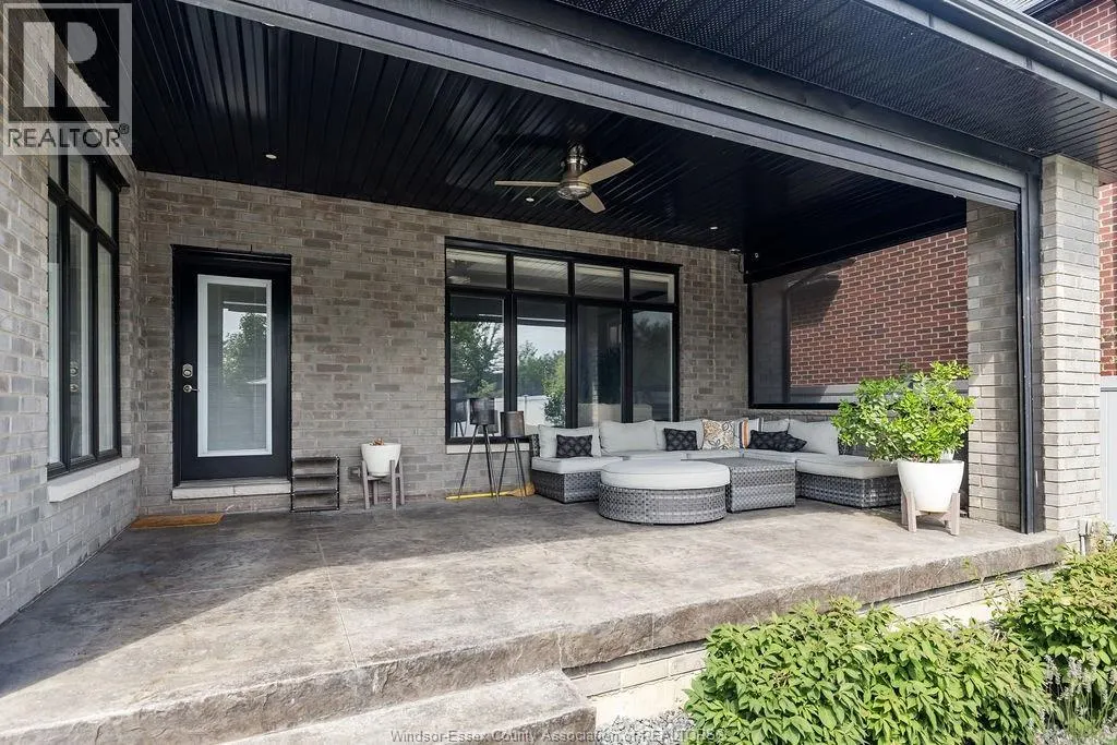 226 RAFIH CRESCENT
