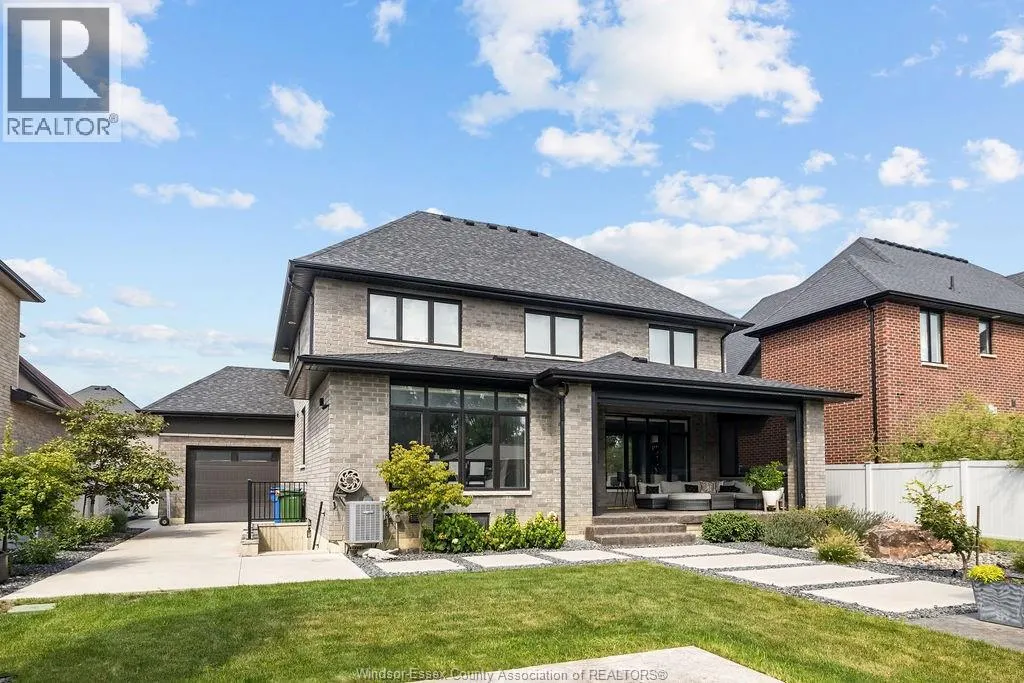 226 RAFIH CRESCENT