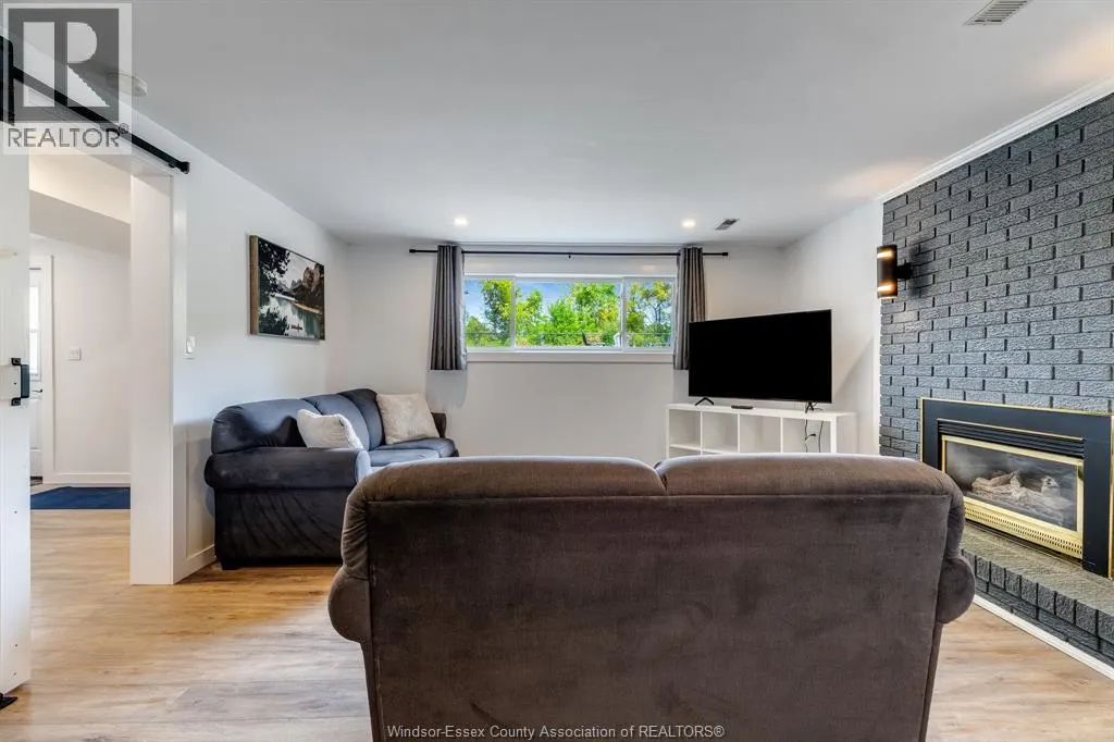 64 Palmer Dr