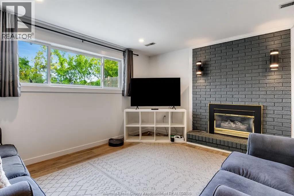 64 Palmer Dr