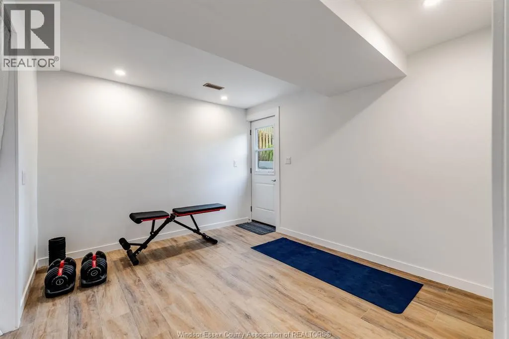 64 Palmer Dr
