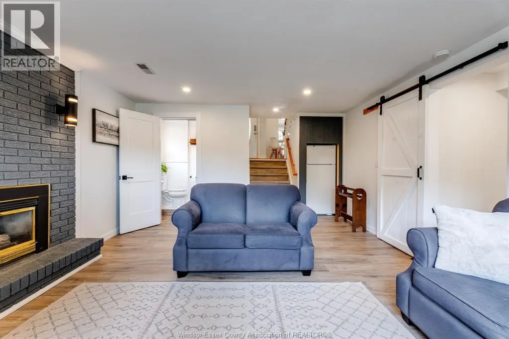 64 Palmer Dr