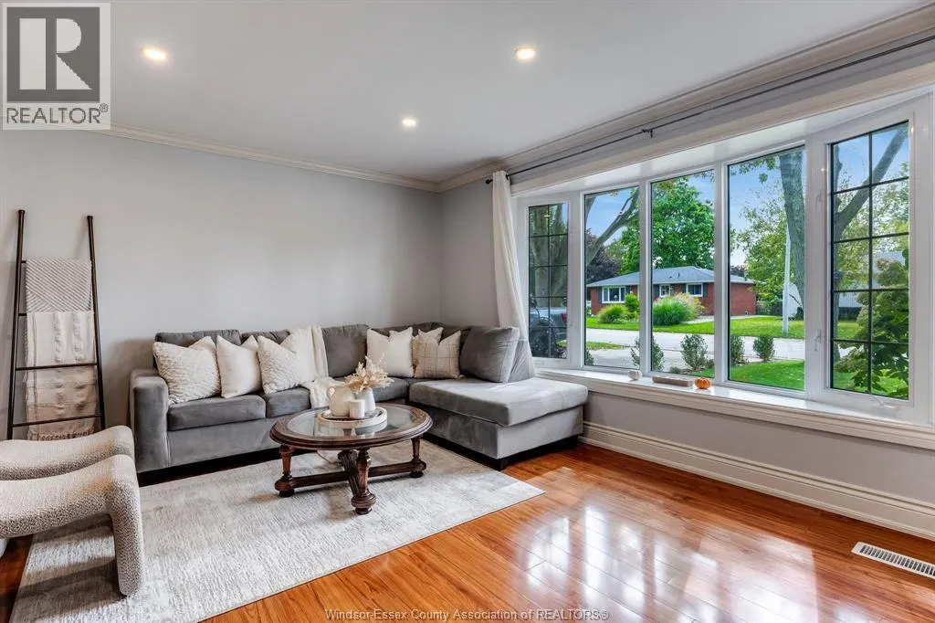 64 Palmer Dr