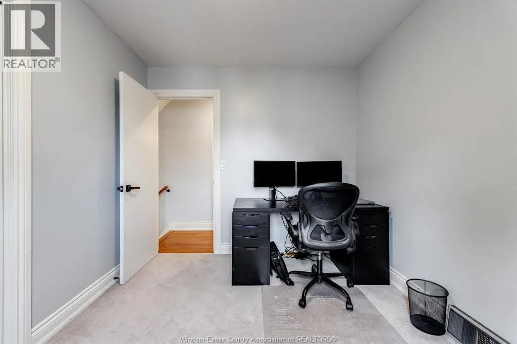 64 Palmer Dr