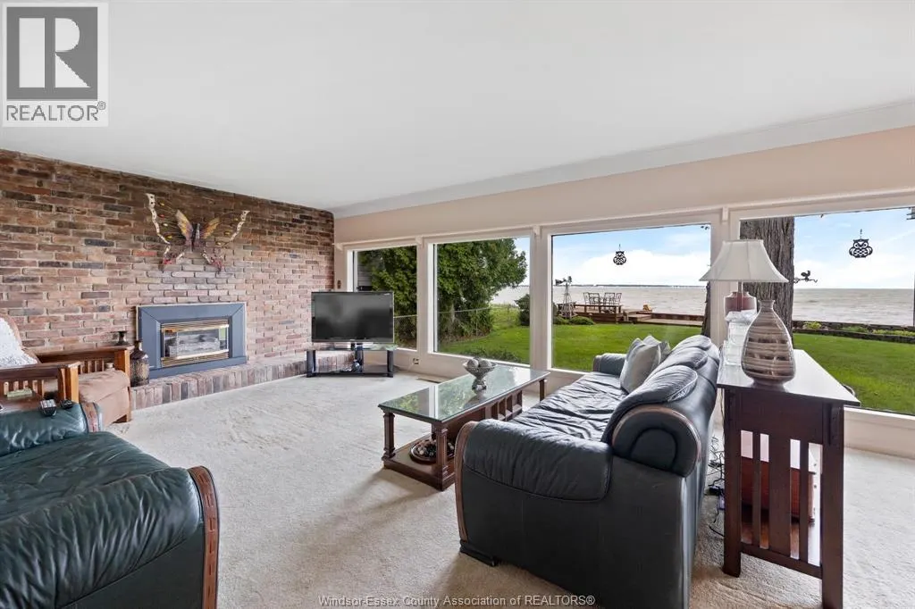 13122 Riverside DRIVE East