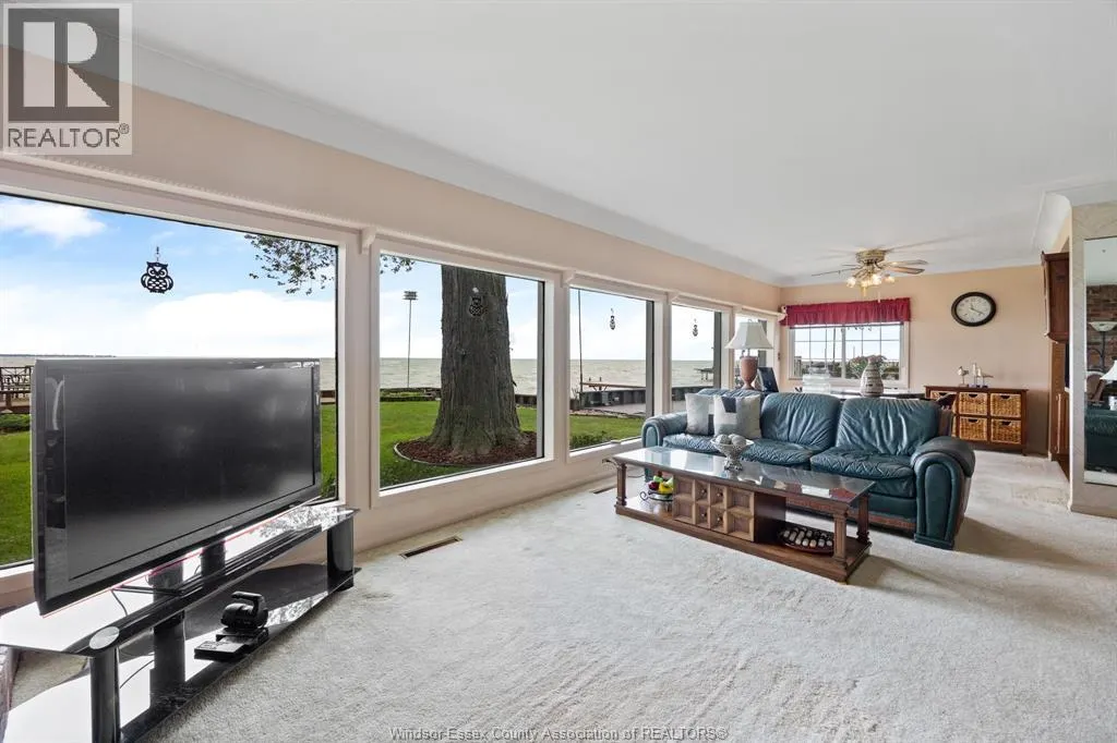 13122 Riverside DRIVE East