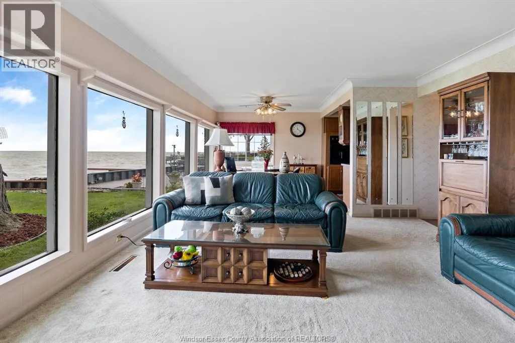 13122 Riverside DRIVE East