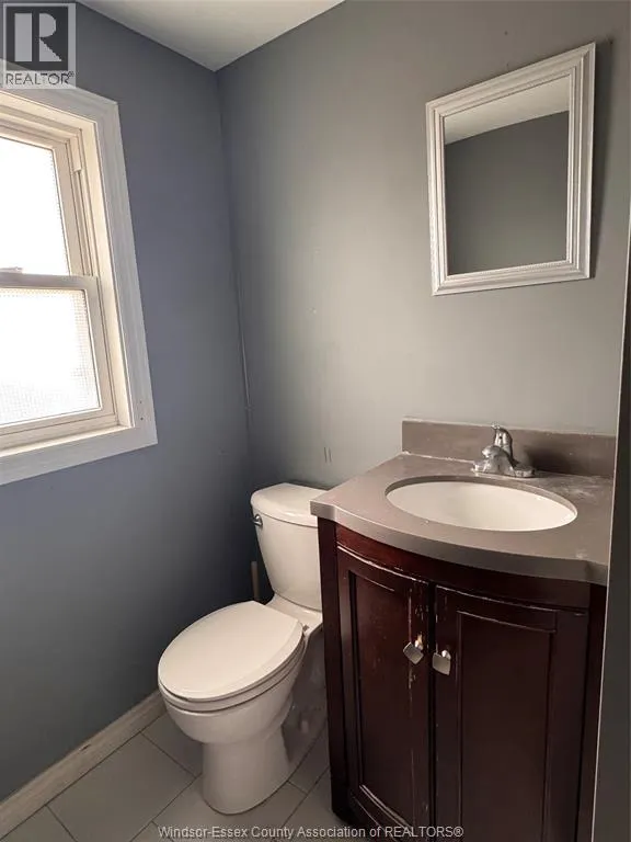 58 Talbot STREET North Unit# 2