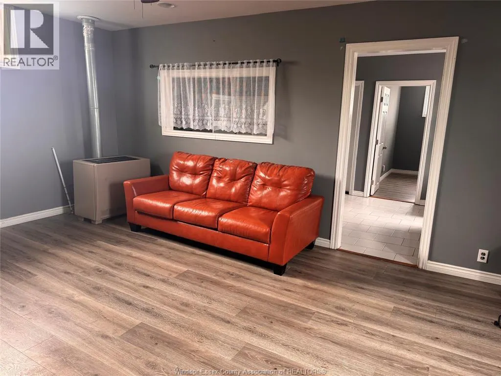 58 Talbot STREET North Unit# 2