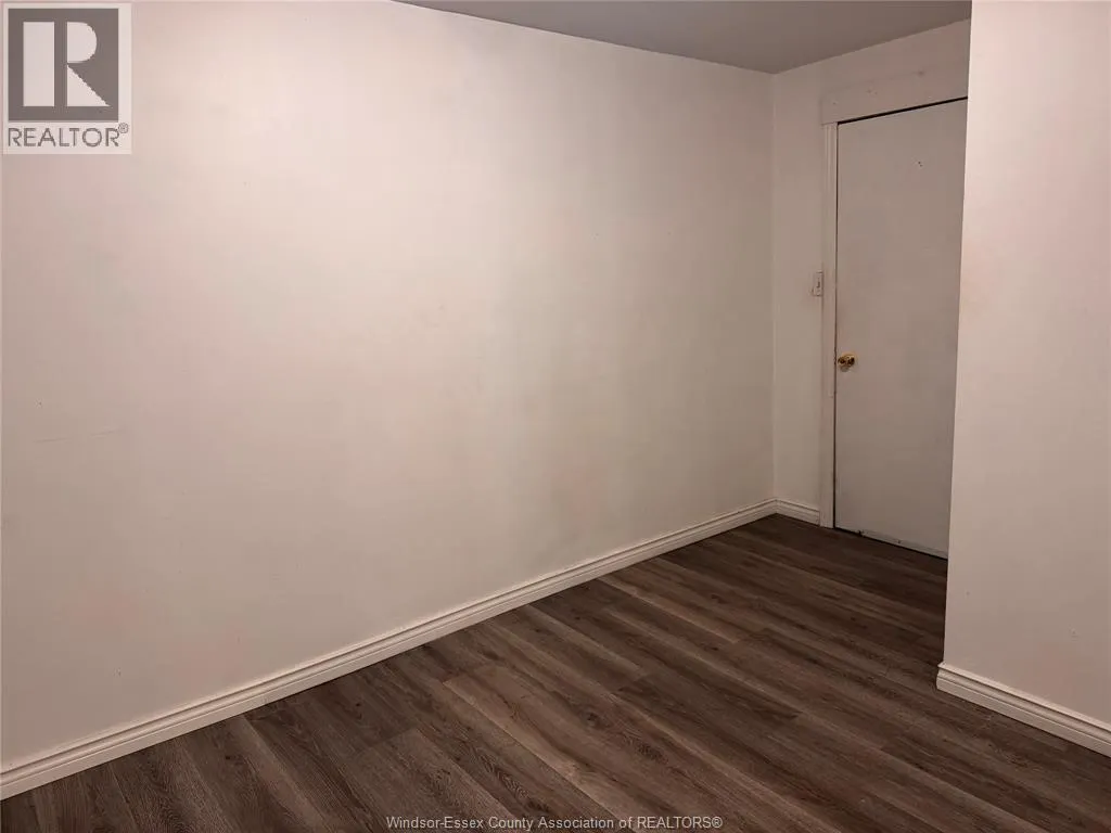58 Talbot STREET North Unit# 2