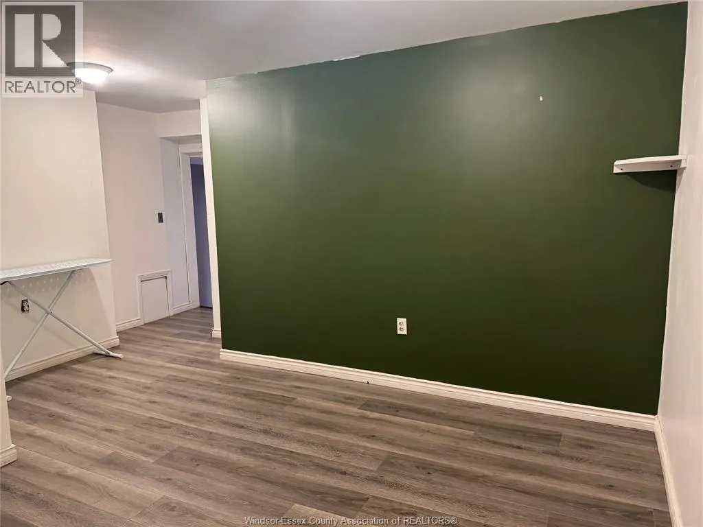 58 Talbot STREET North Unit# 2