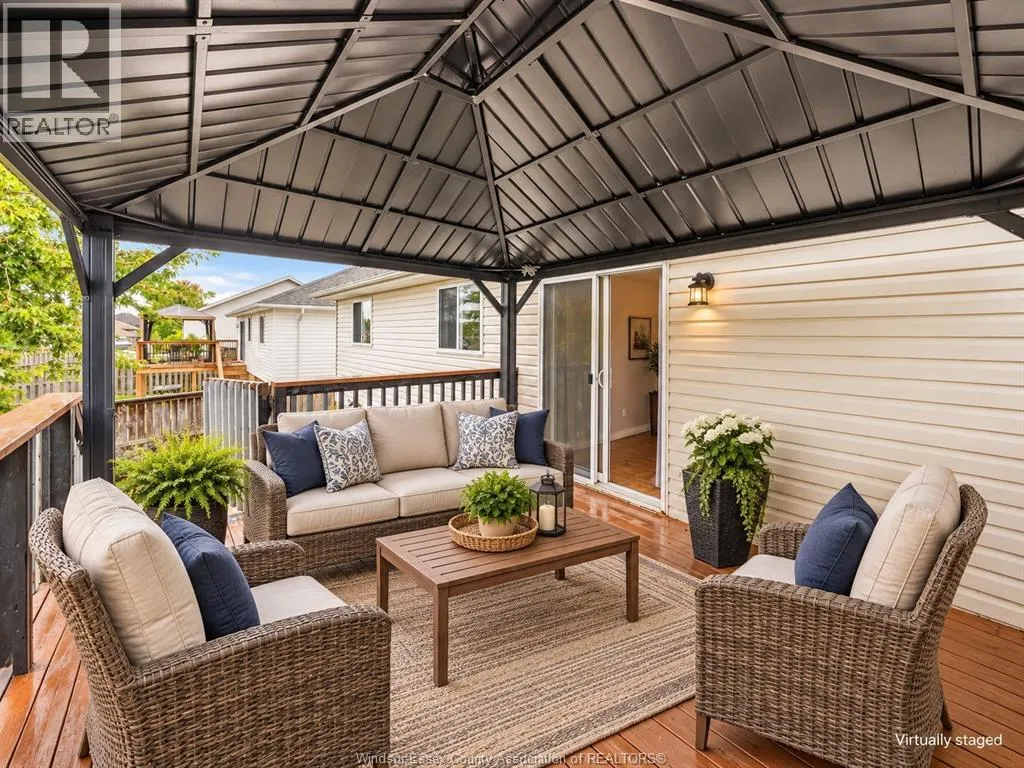 124 HIGGINS CRESCENT