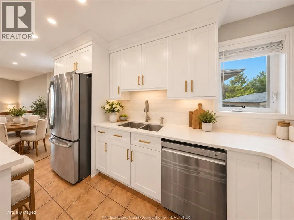 124 HIGGINS CRESCENT