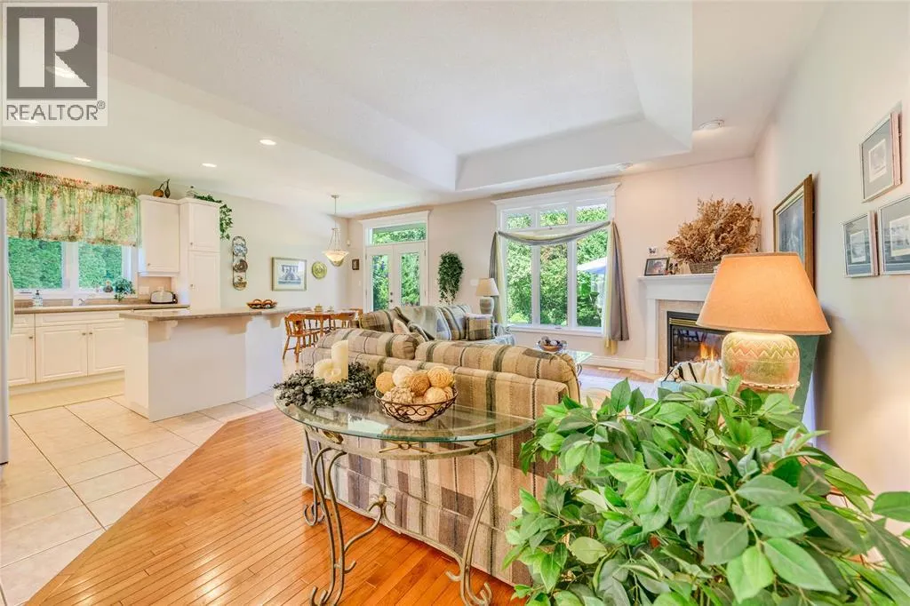 3125 BROOKSIDE CRESCENT