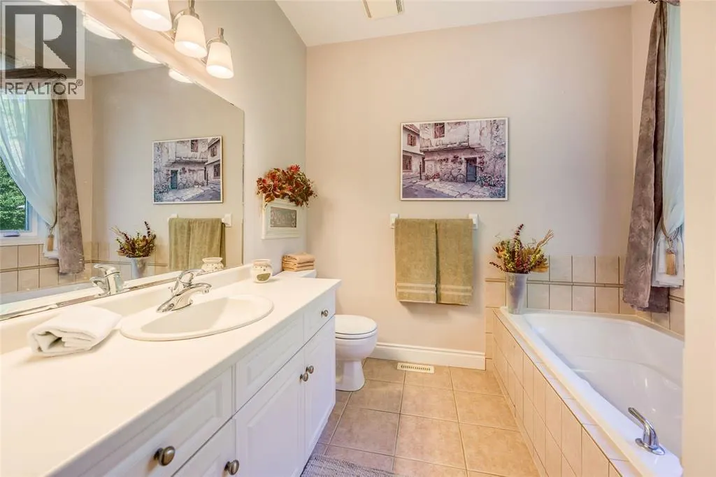 3125 BROOKSIDE CRESCENT