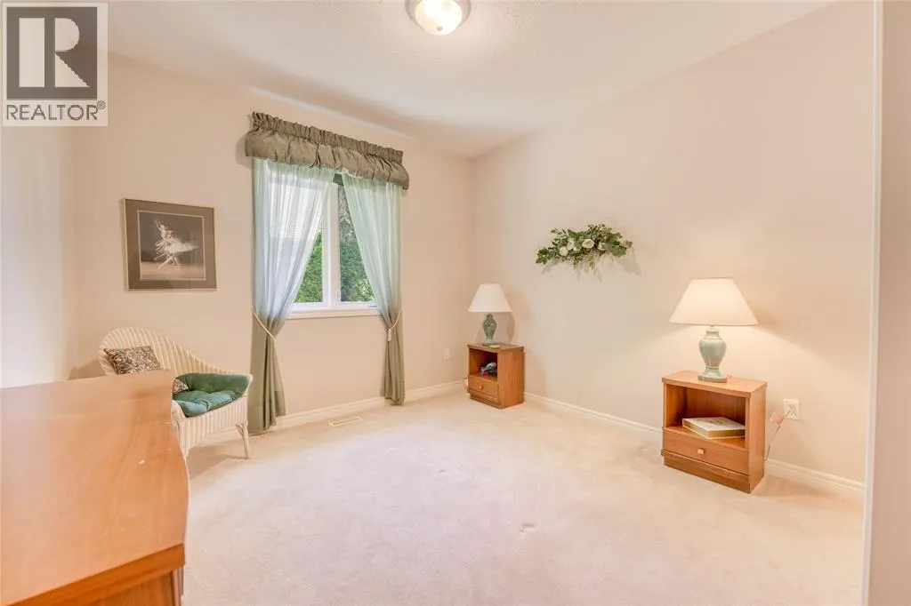 3125 BROOKSIDE CRESCENT