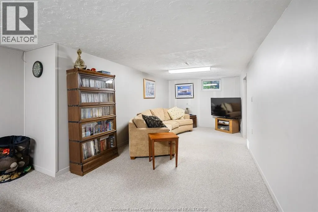 234 Essex Rd 18