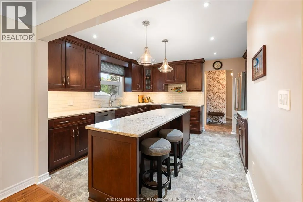 234 Essex Rd 18