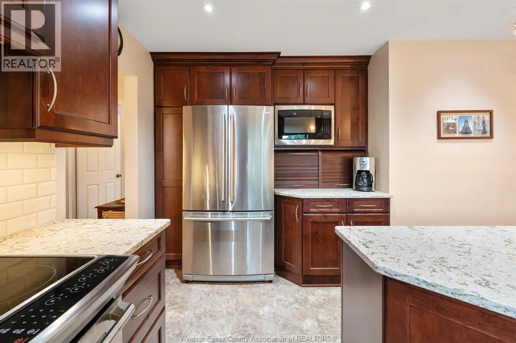 234 Essex Rd 18