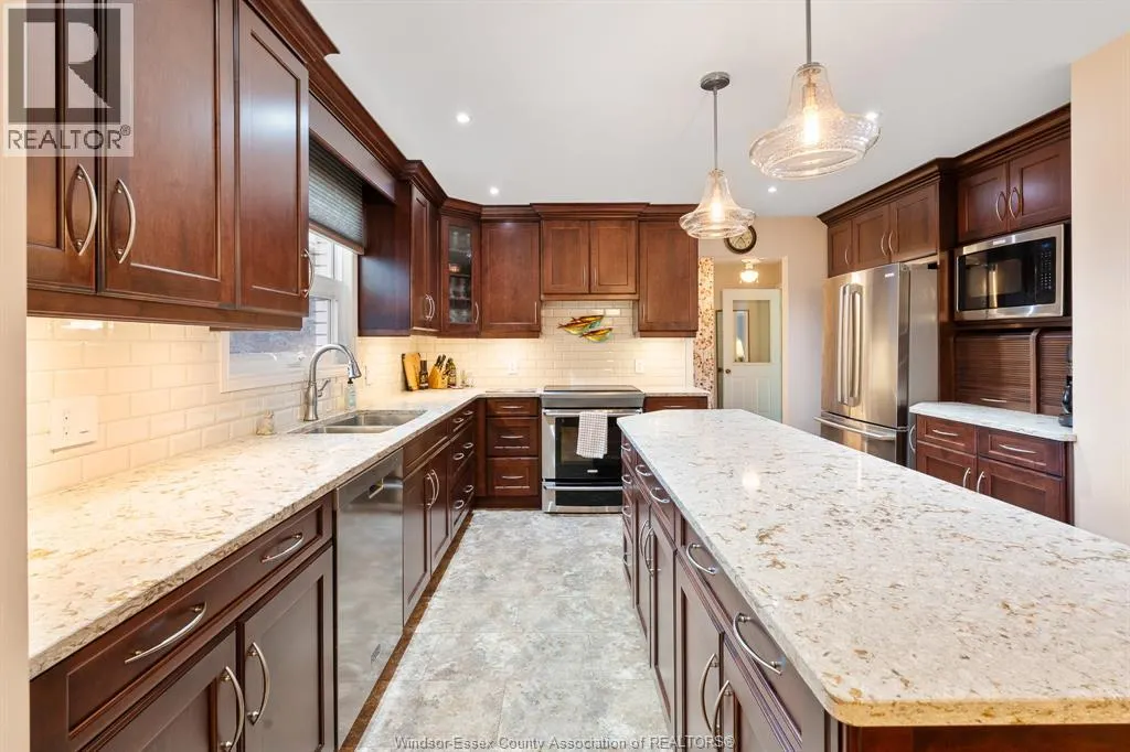 234 Essex Rd 18