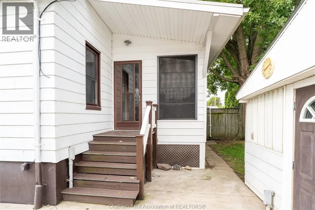 1008 JAMES STREET