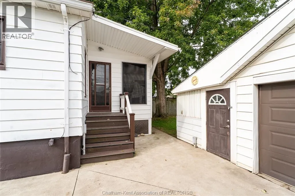 1008 JAMES STREET