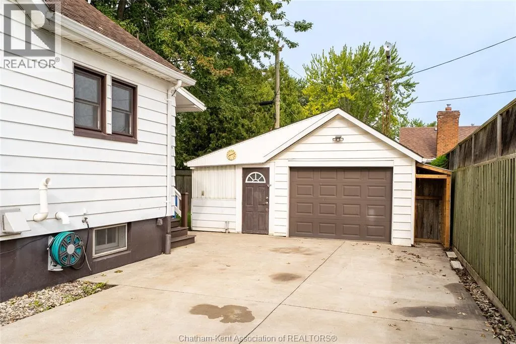 1008 JAMES STREET