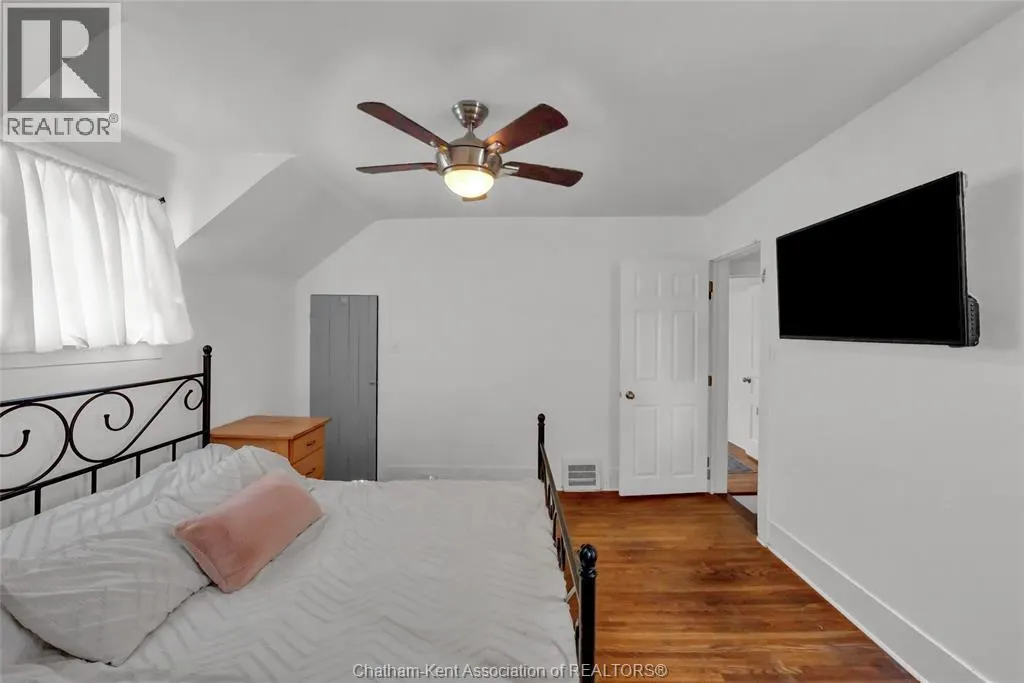 273 St Clair STREET