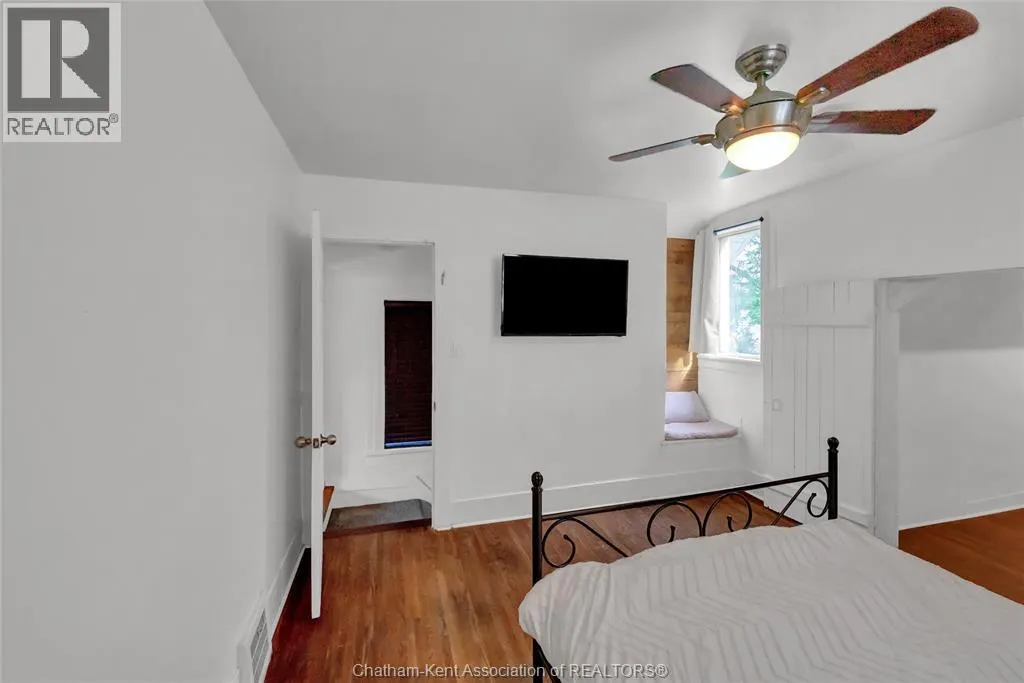 273 St Clair STREET