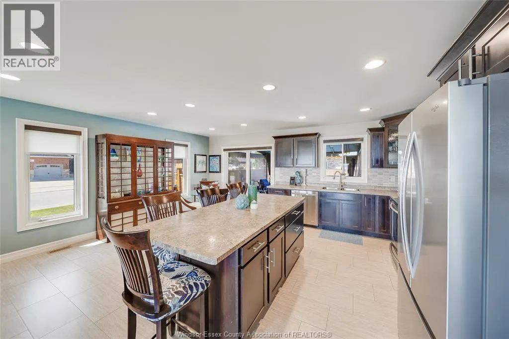 35 MARSHWOODS BOULEVARD