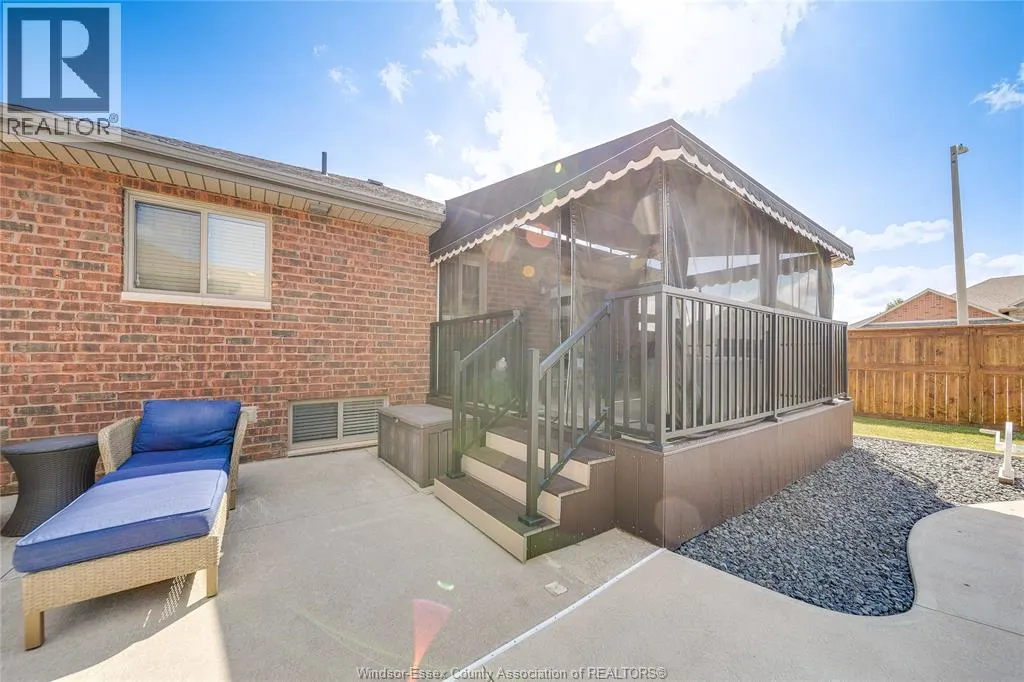 35 MARSHWOODS BOULEVARD