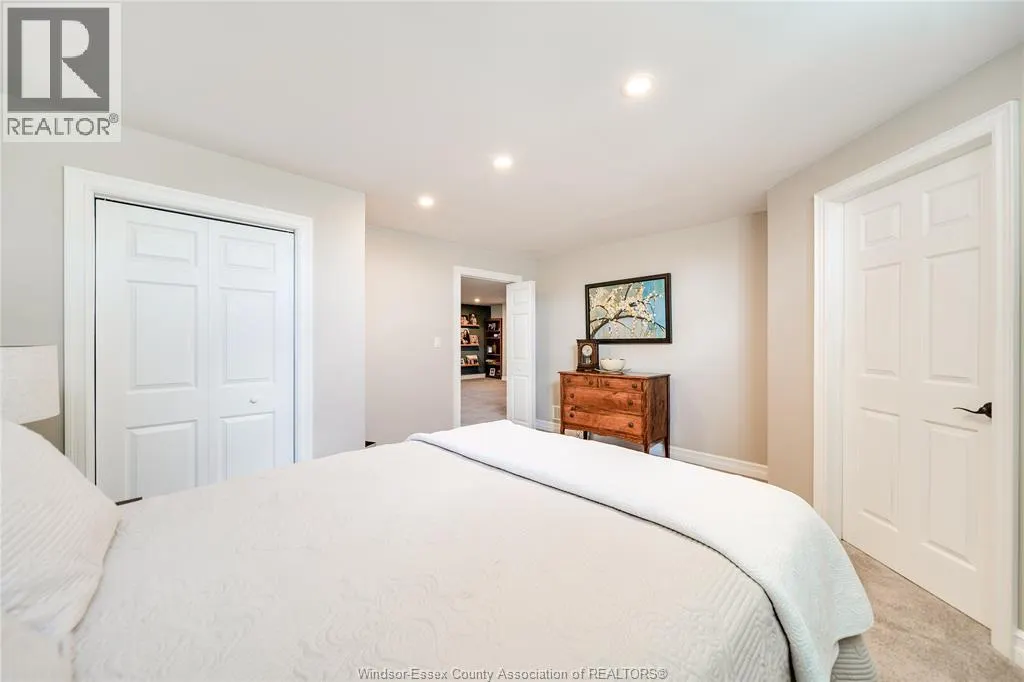 35 MARSHWOODS BOULEVARD